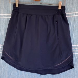 lululemon athletica | Hotty Hot High Rise Skirt navy blue Skort size 6